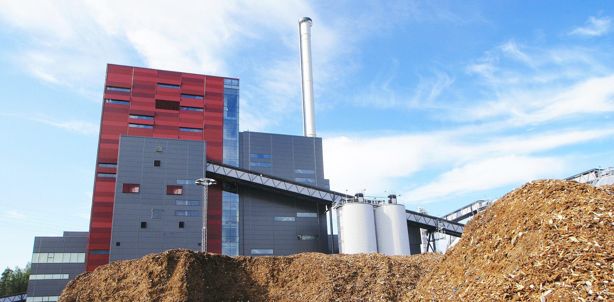 bio power plant with storage of wooden fuel (biomass) 